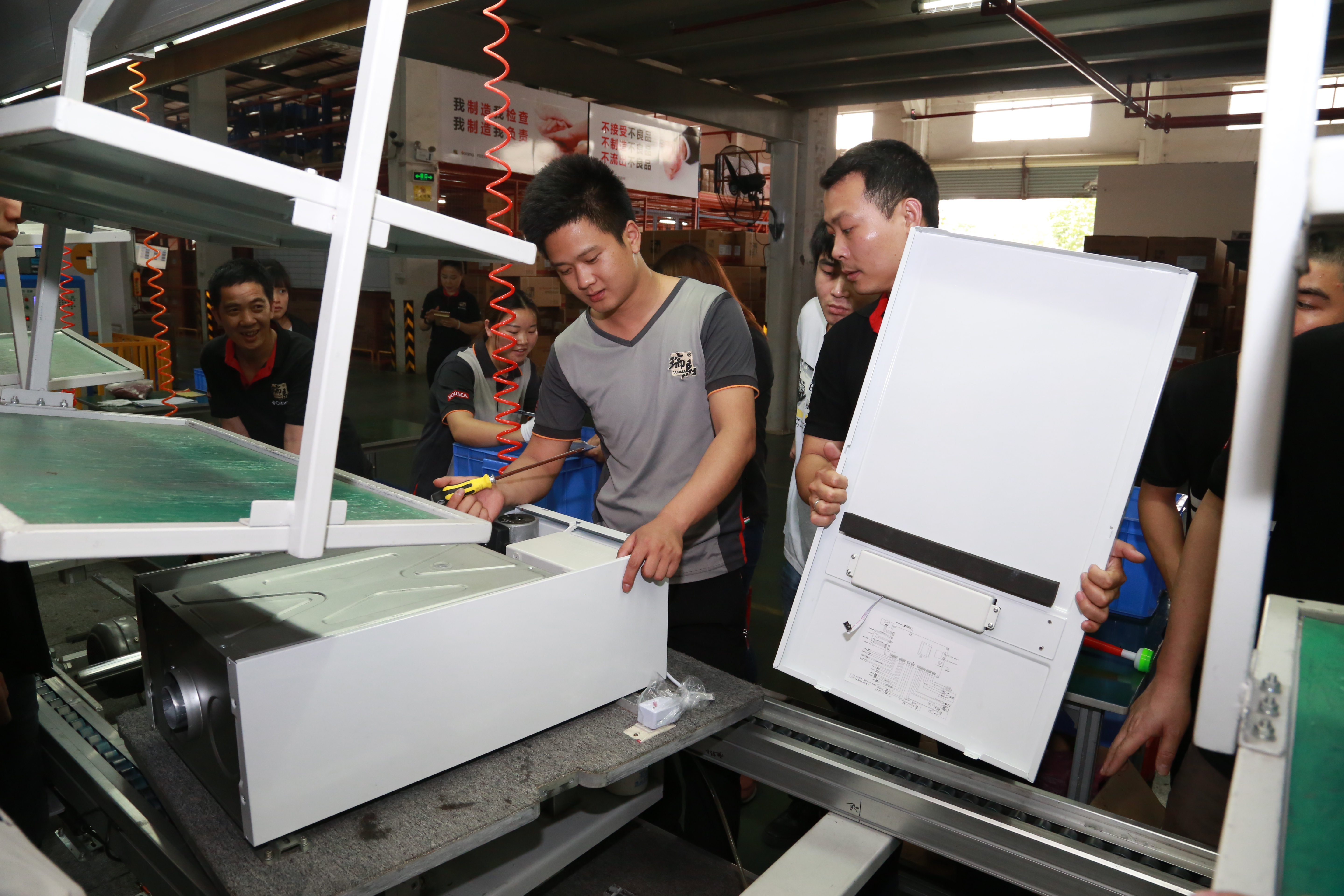 瑞馬壁掛爐廠家品質如何？今天小馬哥帶您走近了解！