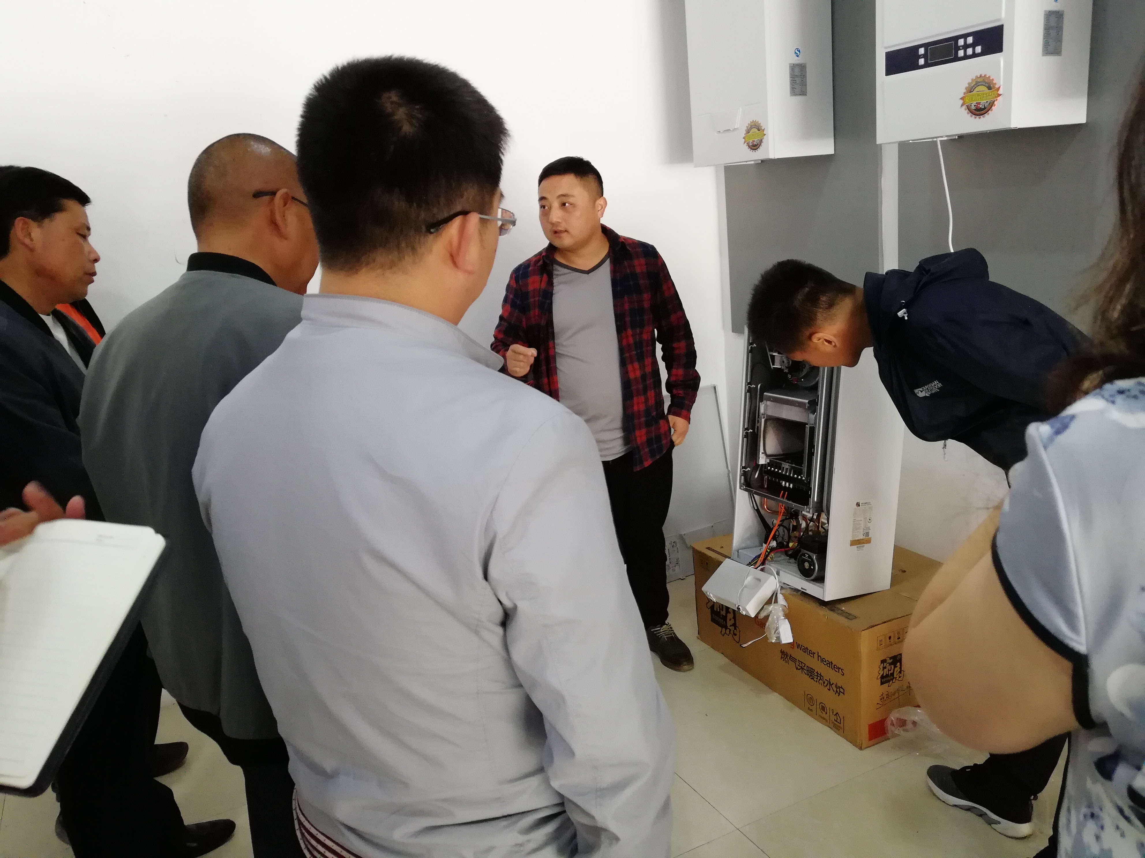 瑞馬壁掛爐五星服務體系,全程助力"煤改氣" 瑞馬壁掛爐五星服務體系,全程助力"煤改氣"